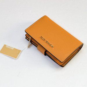 Michael Kors Jet Set Travel Medium Bifold Coin Zipper Wallet Cider